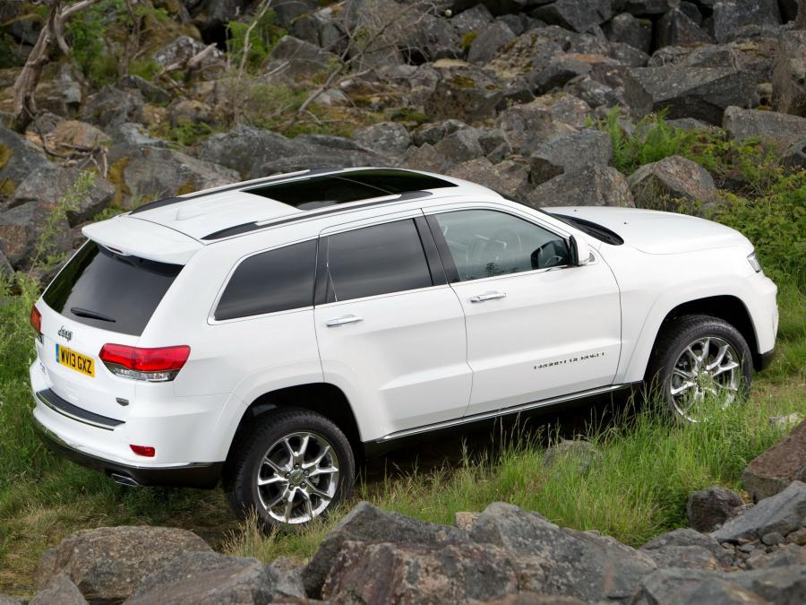  Jeep Grand Cherokee Summit 2013 года  (UK) (фото 13 из 16)